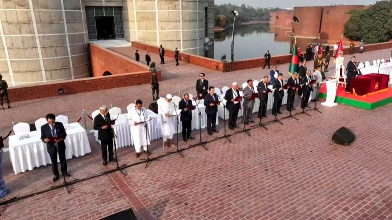 ৪০ নতুন মন্ত্রী নিয়ে নতুন মন্ত্রিপরিষদ, কে কোন মন্ত্রণালয়ের দায়িত্ব পেলেন?