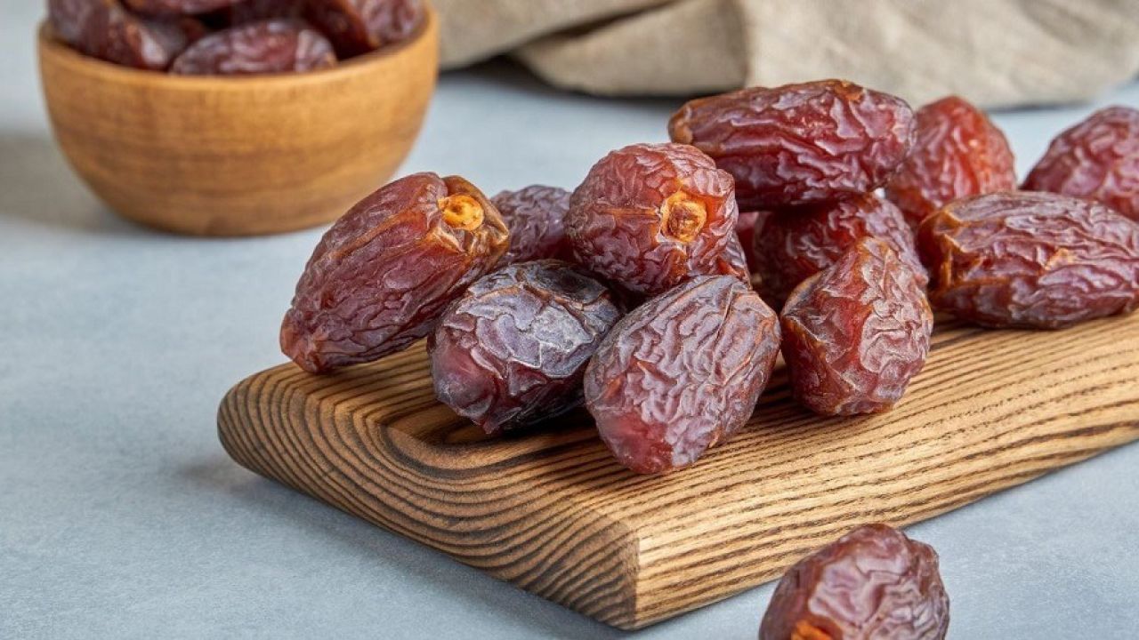 জেনে নিন বিভিন্ন খেজুরের গুণাগুণ ও প্রকারভেদ