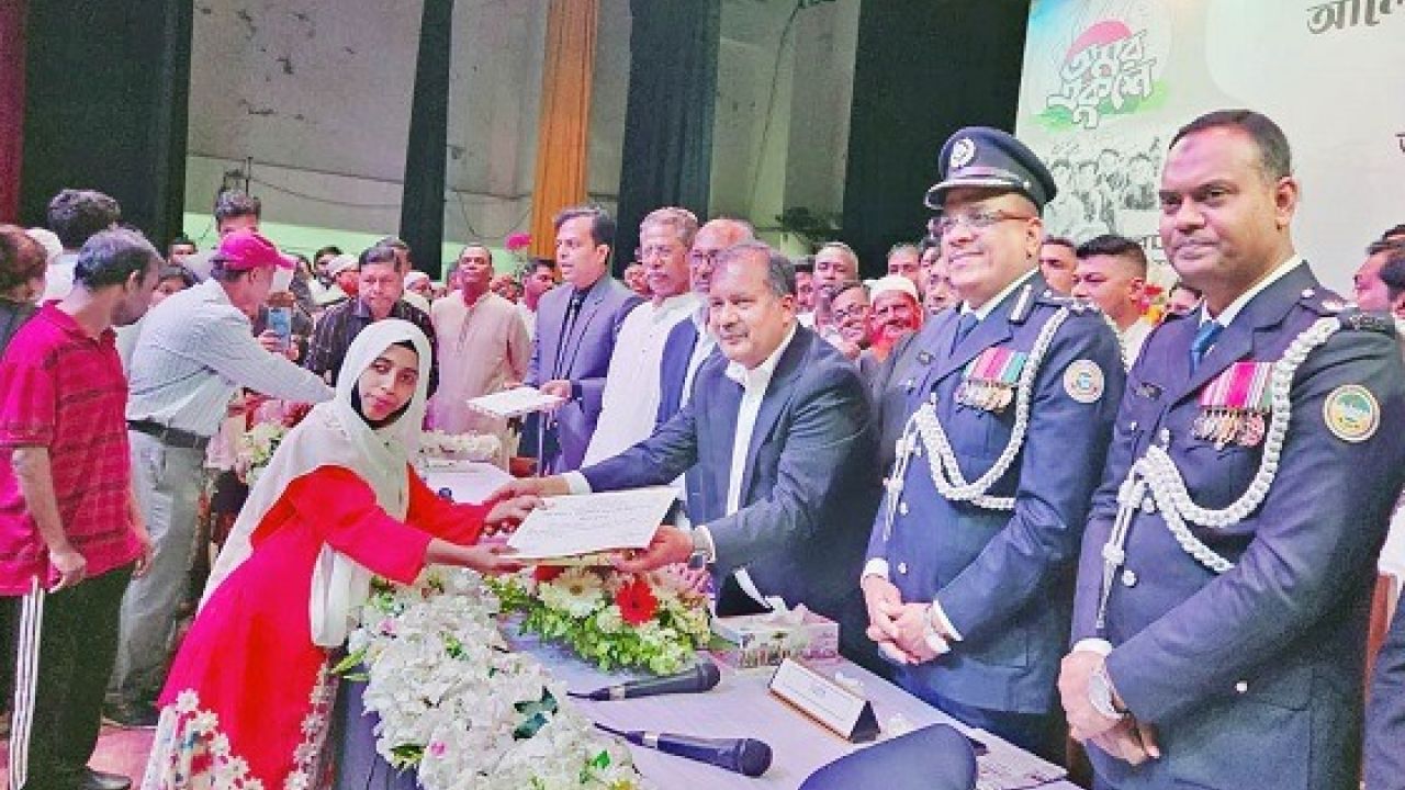 গণমাধ্যমের স্বাধীনতা নিশ্চিত করা হবে : তথ্যমন্ত্রী