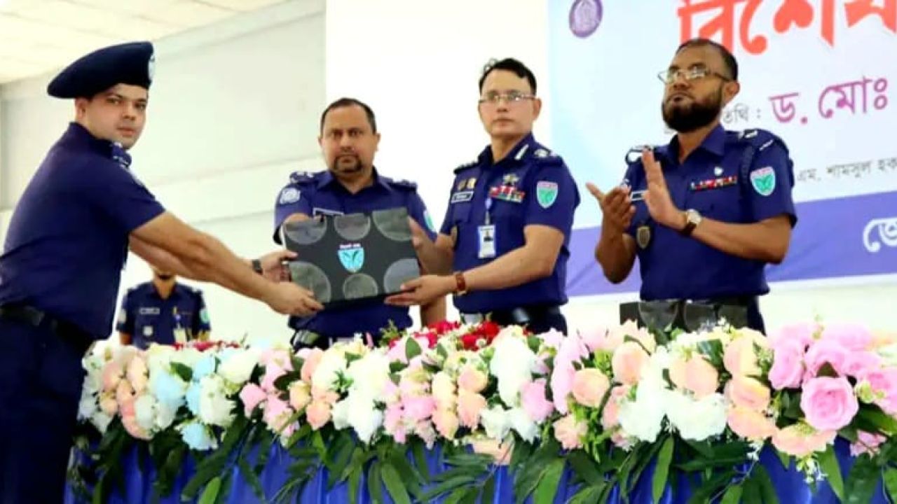 বিয়ানীবাজার থানার ওসি ওমর ফারুক সিলেটে দ্বিতীয় শ্রেষ্ঠ অফিসার ইনচার্জ নির্বাচিত