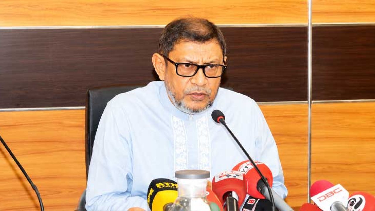 দেশে আরও ৫৪০টি নতুন কমিউনিটি ক্লিনিক নির্মাণের পরিকল্পনা, নিয়োগ হবে ১ লাখ স্বাস্থ্যকর্মী
