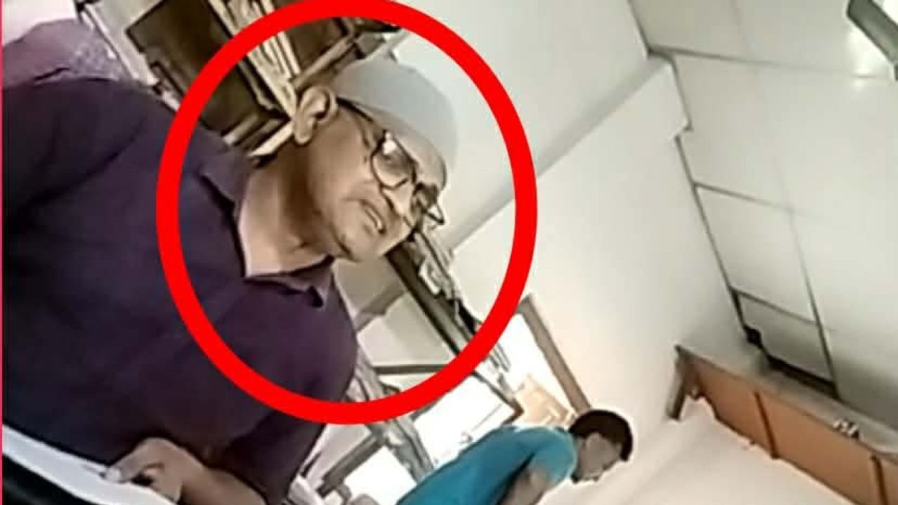 পুঠিয়ায় পাইকপাড়া ভূমি অফিসে দালাল চক্রের দৌরাত্ম্য, ঘুষ ছাড়া মিলছে না সেবা!
