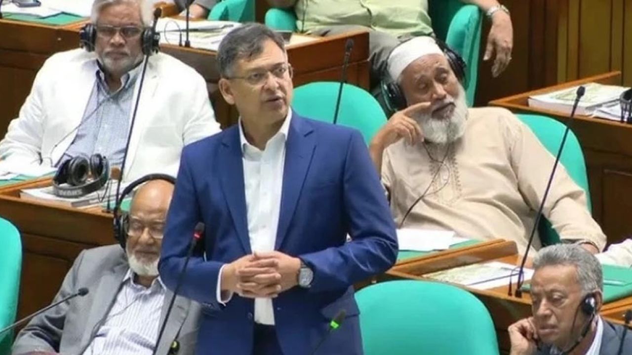 পুলিশে বাড়ছে জনবল, সৃষ্টি হচ্ছে ১৪ হাজার ৪০০ নতুন পদ-স্বরাষ্ট্রমন্ত্রী