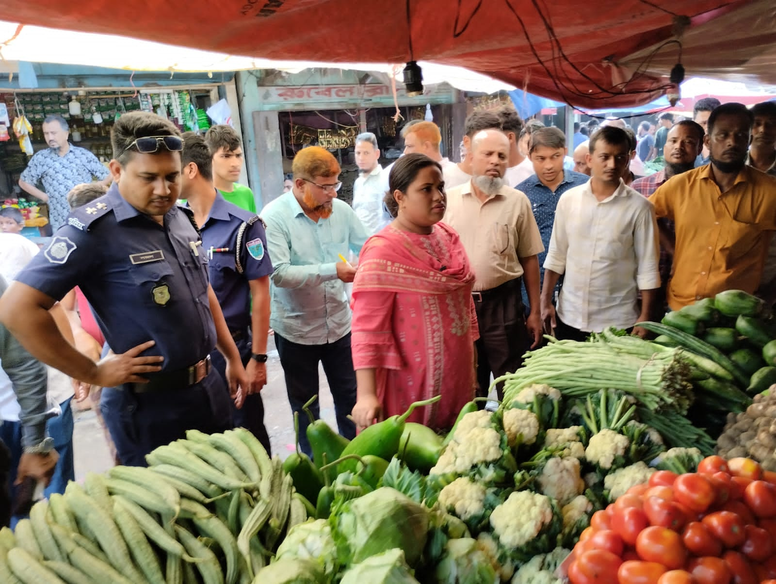 জকিগঞ্জ শাহগলি বাজার মনিটরিংয়ে ১৫ হাজার ৫’শ টাকা জরিমানা