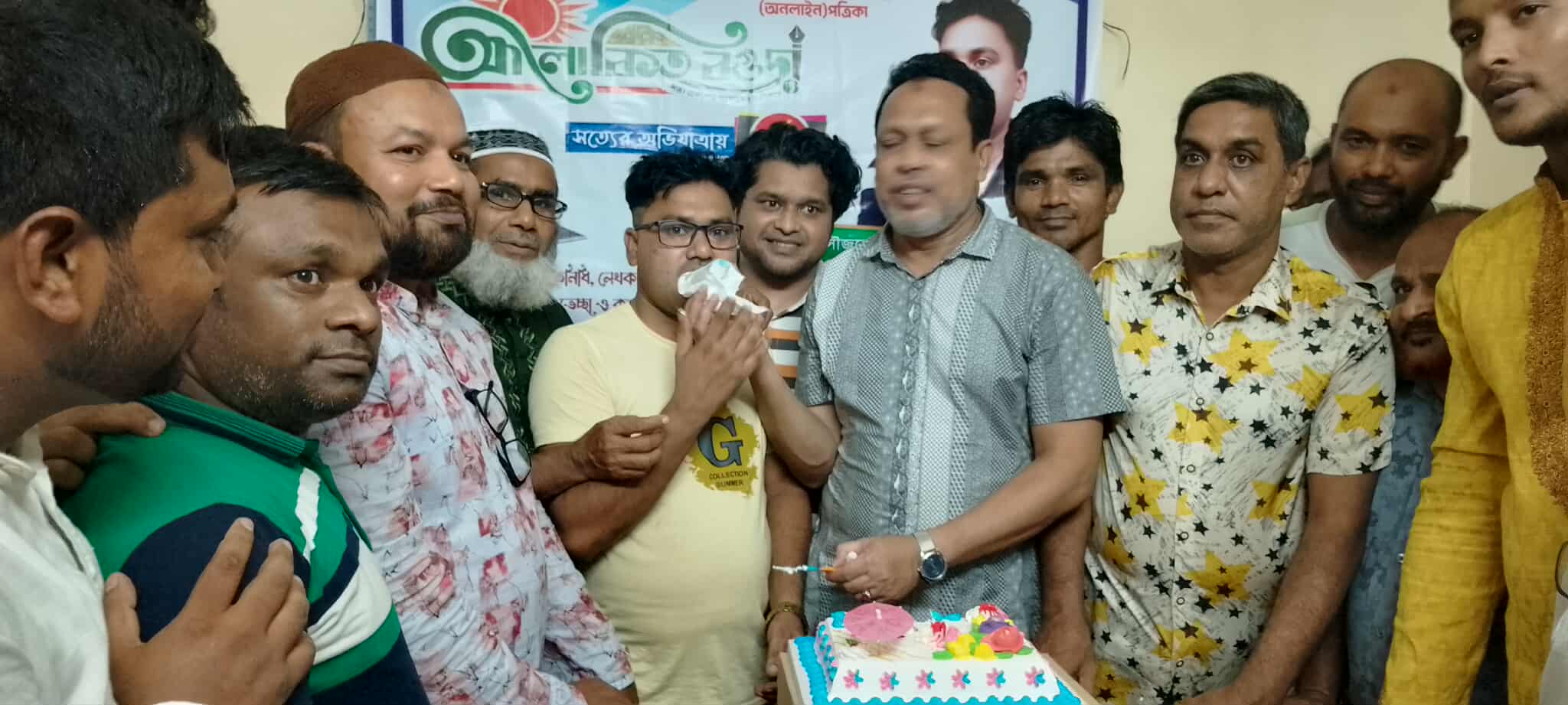 আলোকিত বগুড়া’র ৬ম প্রতিষ্ঠা বার্ষিকী উপলক্ষে কেক কর্তন ও আলোচনা সভা অনুষ্ঠিত