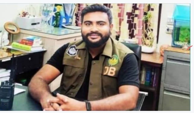 চাঁদাবাজি মামলায় দুই দিনের রিমান্ডে বহিষ্কৃত এসআই হাসান