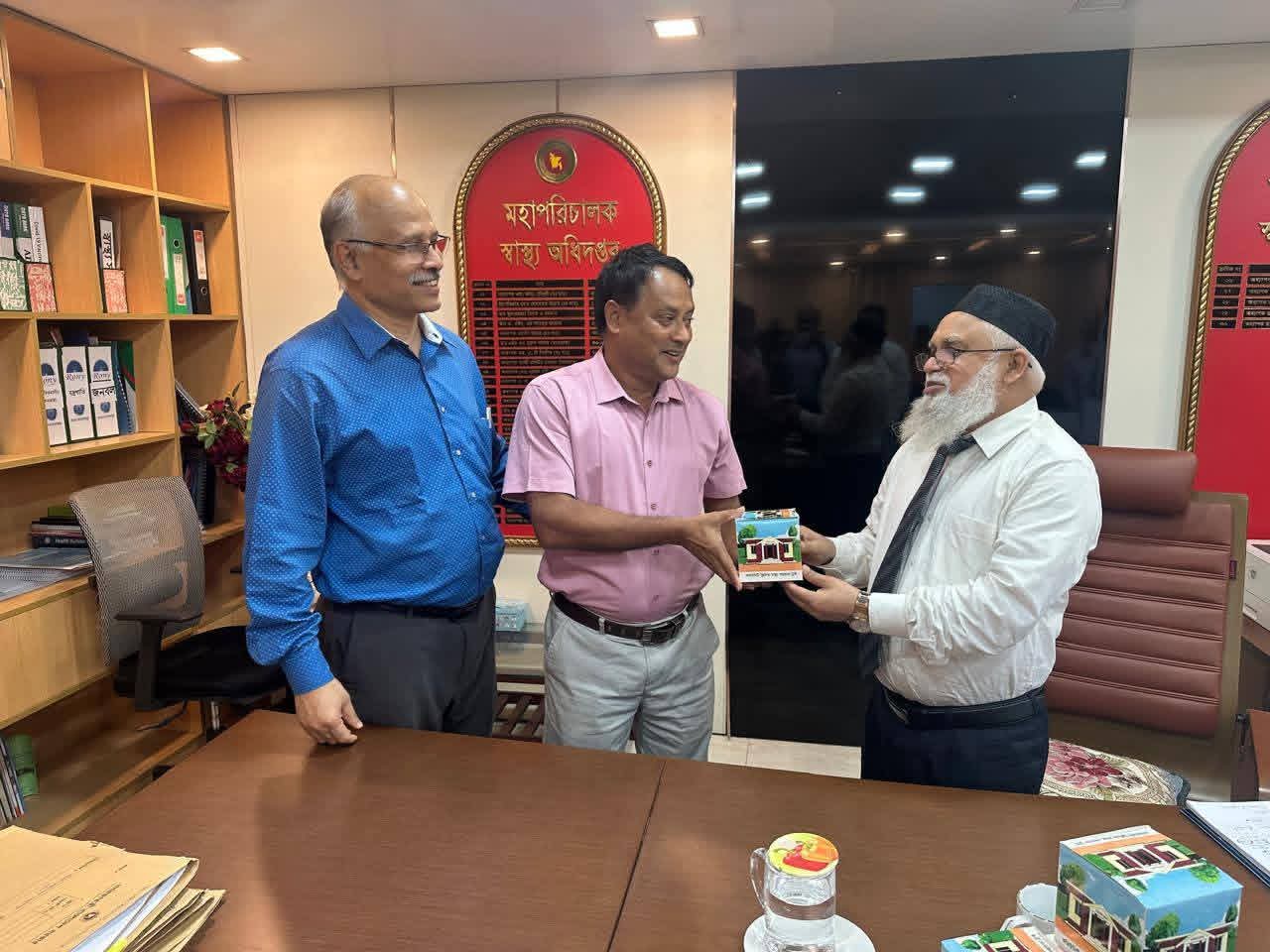 স্বাস্থ্য অধিদপ্তরের মহাপরিচালকের সাথে কমিউনিটি ক্লিনিক স্বাস্থ্য সহায়তা ট্রাস্টের এমডির সৌজন্য সাক্ষাৎ